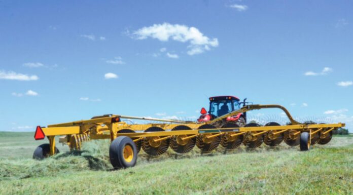 Як правильно обрати й використовувати граблі для трактора